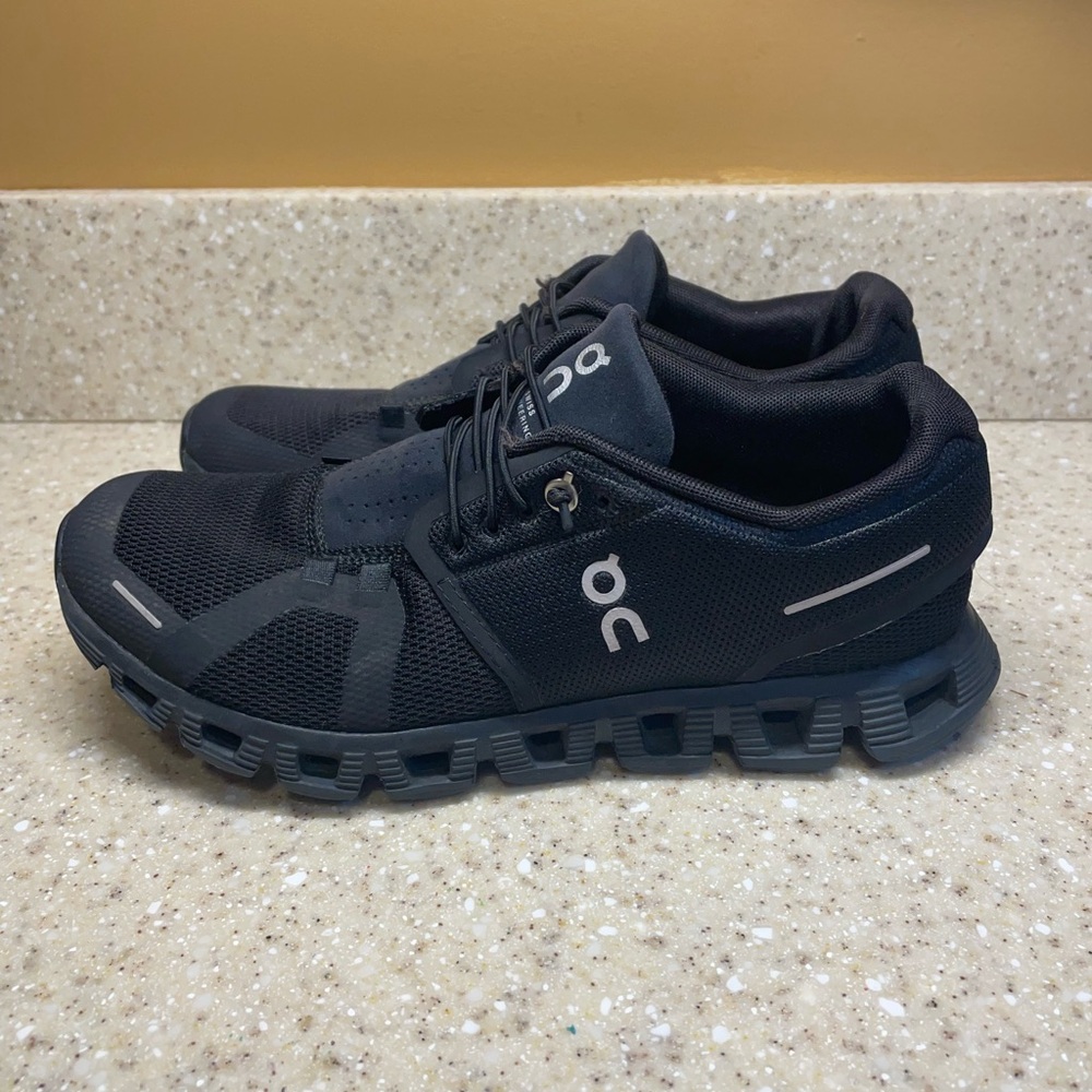 On Cloud Running size 7.5W Black